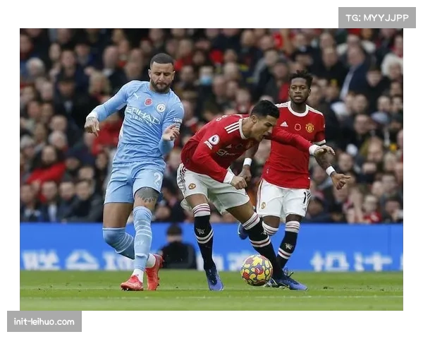 战术复盘：解析曼城在下半场如何通过换人调整重新掌控比赛节奏